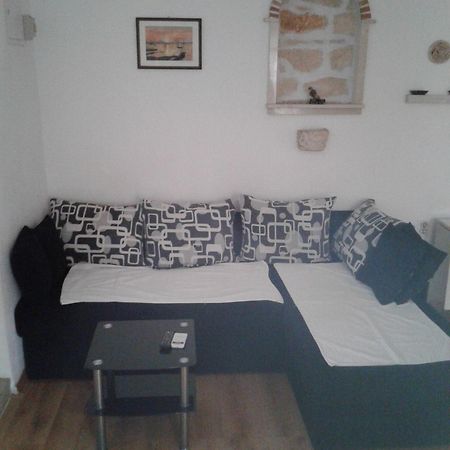 Metti Apartments 1 Kmeti ภายนอก รูปภาพ