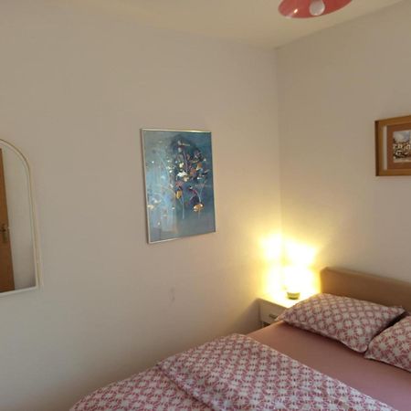 Metti Apartments 1 Kmeti ภายนอก รูปภาพ