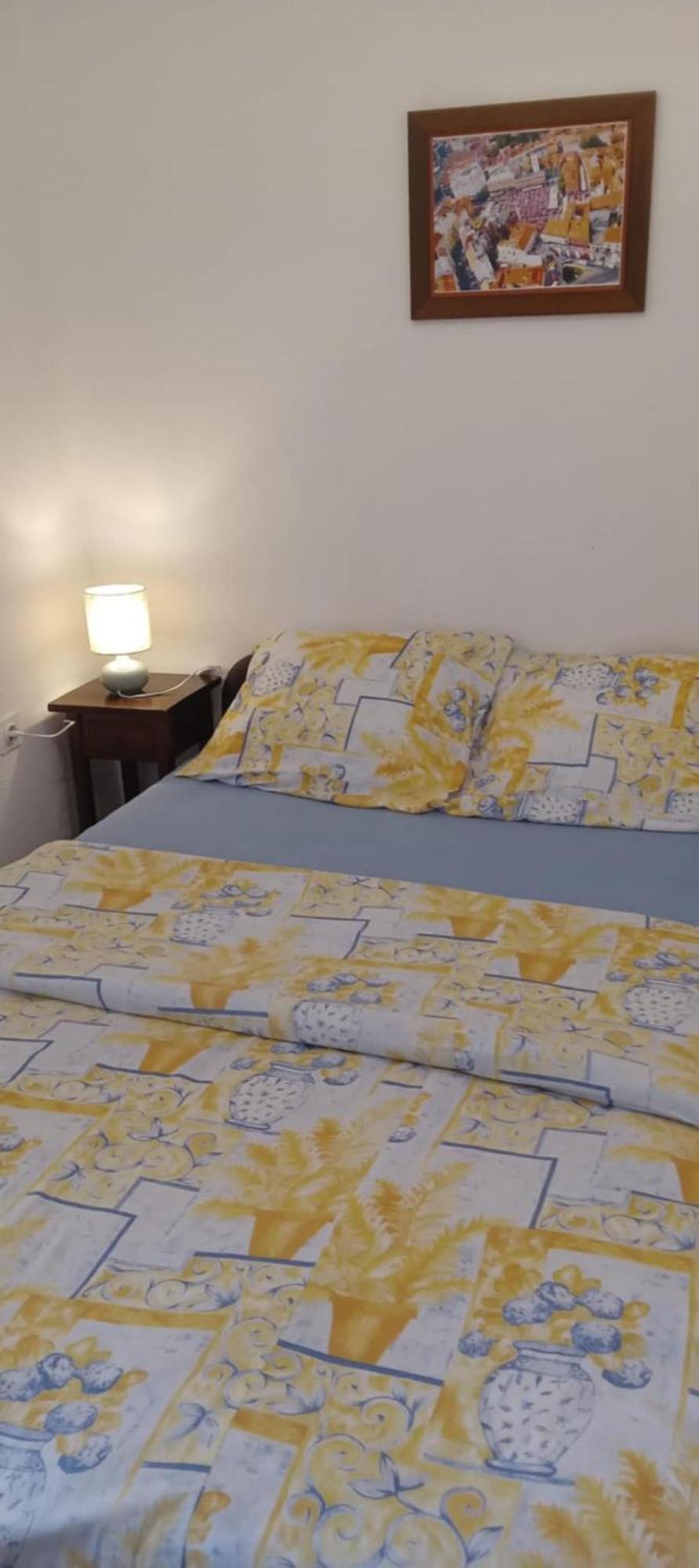 Metti Apartments 1 Kmeti ภายนอก รูปภาพ
